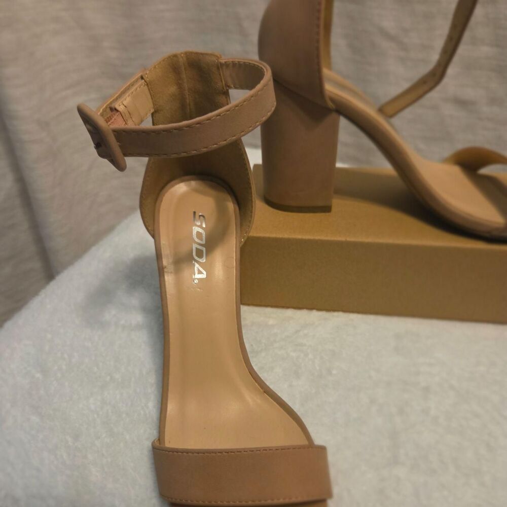 Pink-soda Women's Tan Sandals